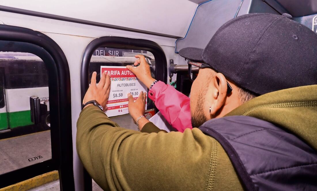 Semovi da plazo a transportistas para colocar calcomanía de nueva tarifa (Foto: Osmar Alvarado)
