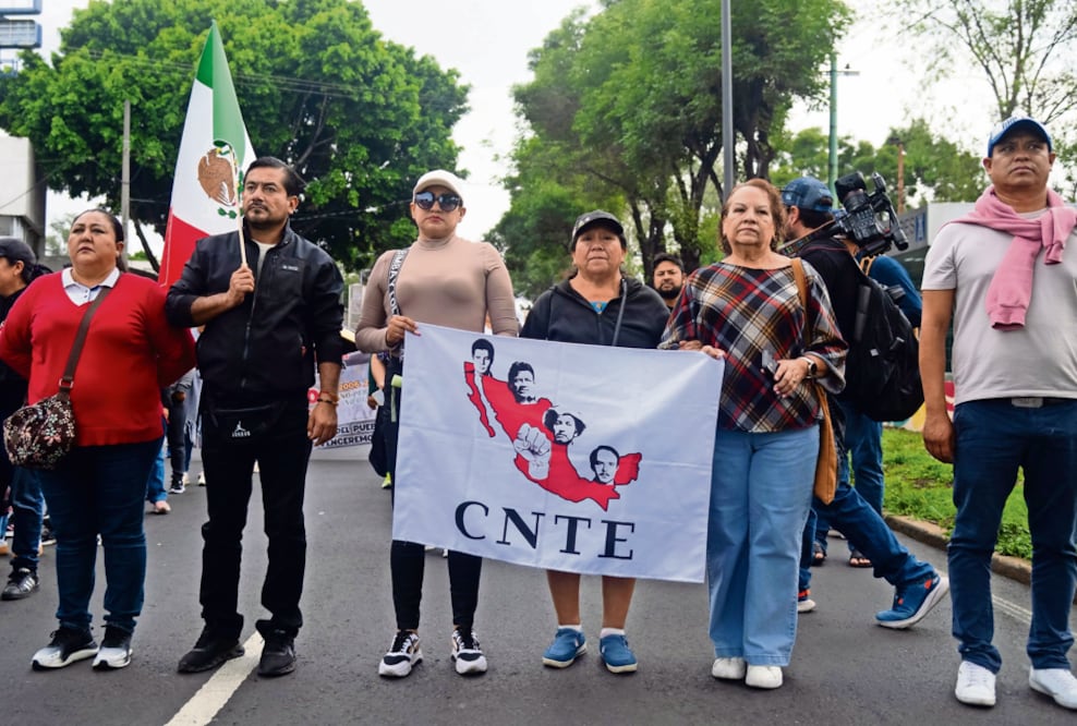 Maestros de la CNTE revelan diferencias internas, tras 12 días de paro (Foto: AFP)