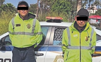 Atoran a policías piratas que exigían dinero a automovilistas, en Iztapalapa
