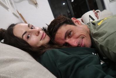 ¿Y su marido? Captan a Zuria Vega con famoso actor menor que ella, en pleno concierto de Shakira