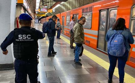 Metro CDMX: Policía detiene a joven por cruzar la línea amarilla del anden