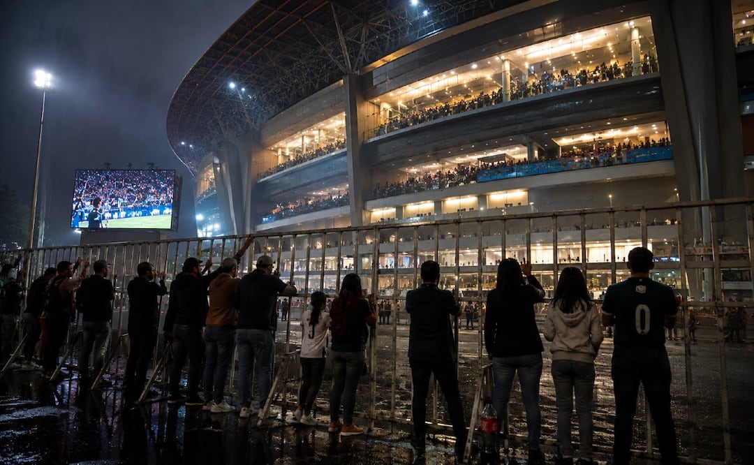 De Pumas vs Cruz Azul a BTS: El negocio de las "experiencias" que encareció los conciertos en CDMX