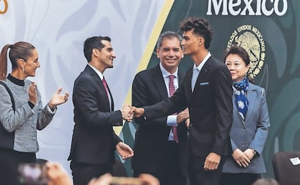 ¿Atletismo o Ciclismo? Error en presentación de Isaac del Toro en el Premio Nacional del Deporte