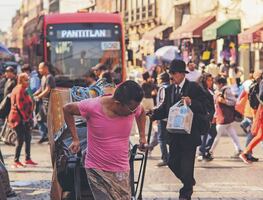 Metrobús Línea 4: Autoridad evalúa reubicar ruta en Centro Histórico por demoras de hasta una hora