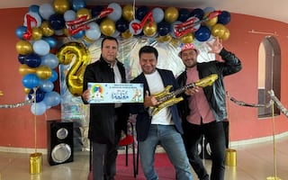 SMSEM celebra a miles de maestros por el Día del Padre en Edomex