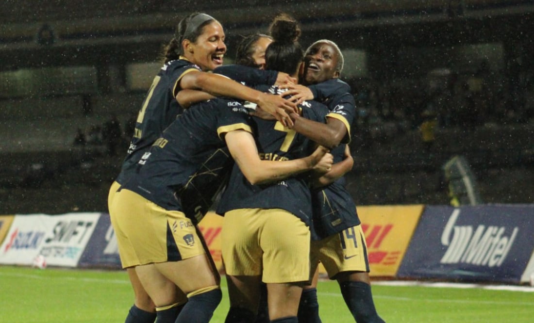 Pumas hace magia en Ciudad Universitaria y golea a las Chivas