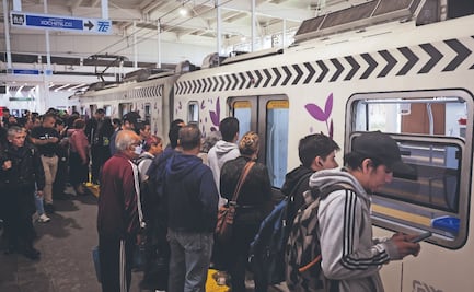 Tren Ligero mejora sus tiempos, pero siguen las aglomeraciones en horas pico