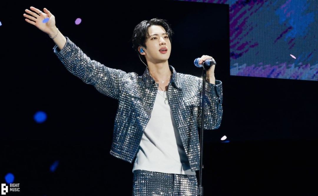 Foto: Facebook (ARMY sin edad: Fans de más de 40 y 50 años relatan cómo BTS les cambió la vida ante su llegada a México)