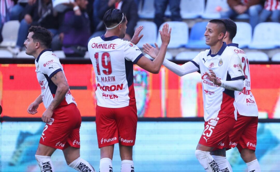 Chivas sigue en puestos de play-in tras vencer a Pachuca