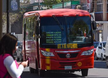 Choferes de transporte público en Edomex no respetan tarifa para adultos mayores