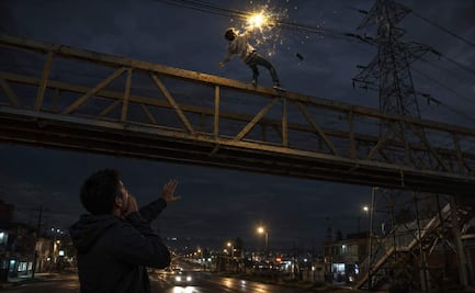 Por una foto quedó chamuscado: Morro de 18 años muere electrocutado al caer de un puente en la GAM