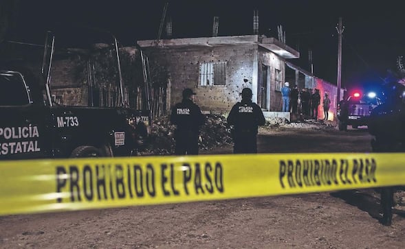 Por los terrenos de la abuela, se echan a 10 de una familia en brutal ataque armado en Puebla