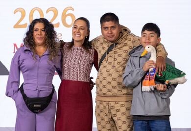 ¿Te perdiste La Mañanera? Pato Merlín, Katia Itzel y becas Rita Cetina en los temas de hoy