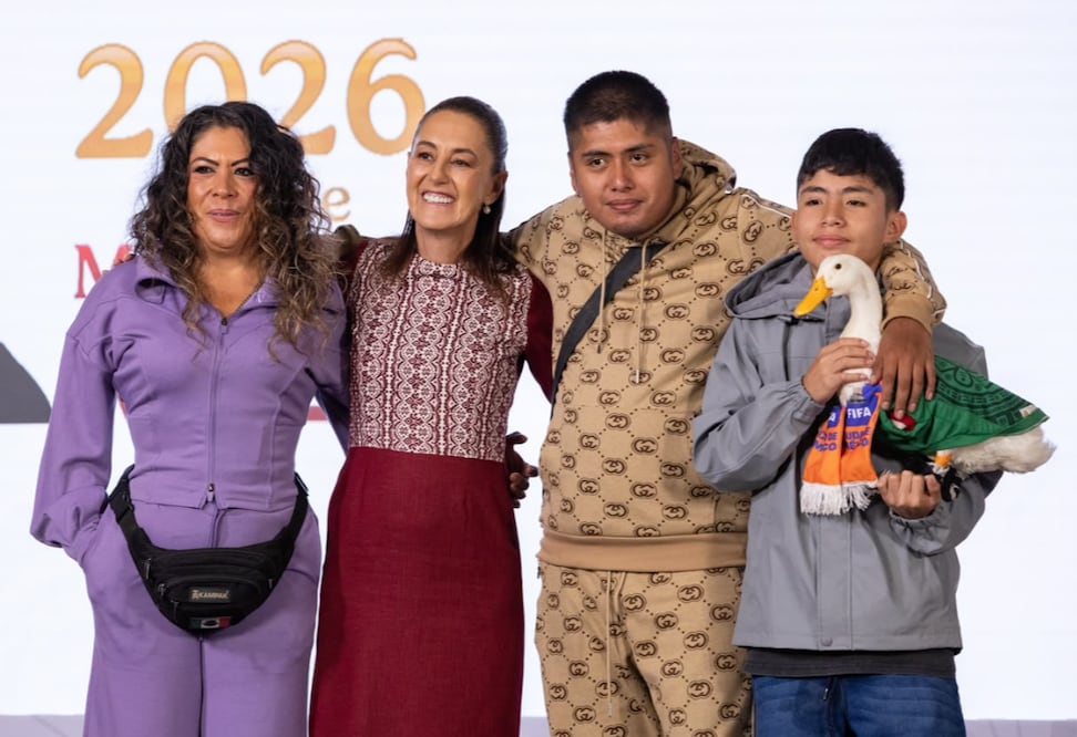 ¿Te perdiste La Mañanera? Pato Merlín, Katia Itzel y becas Rita Cetina en los temas de hoy (Foto: Hugo Salvador)