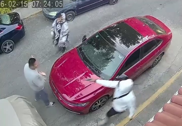 Roban auto con una niña adentro y vecino armado dispara a los roba autos