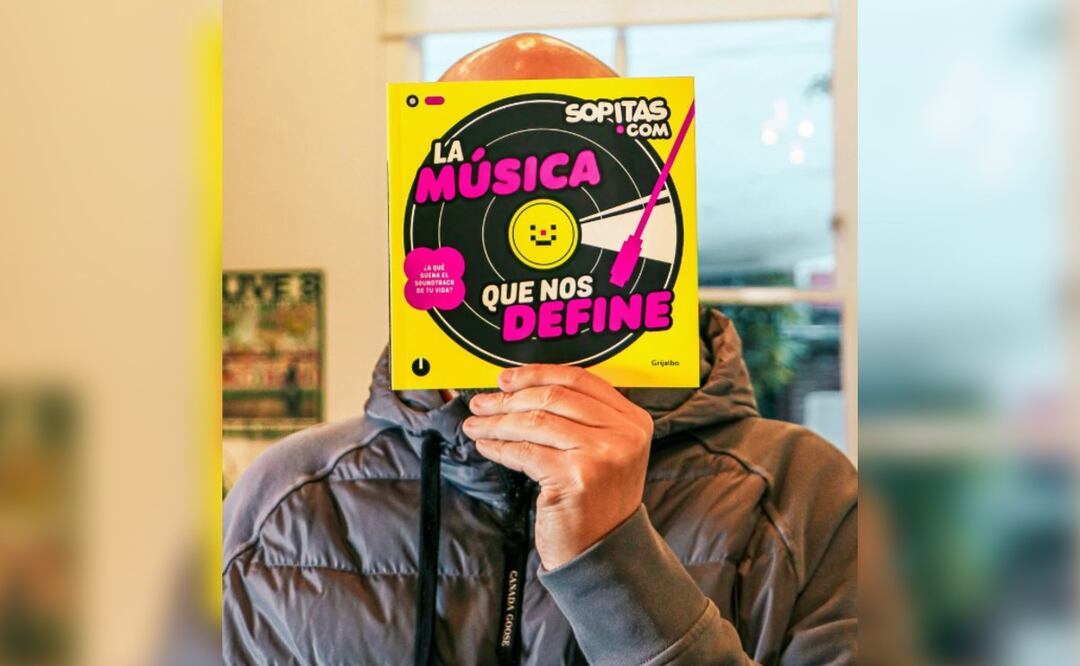 Sopitas reflexiona sobre la música y su impacto en la sociedad en su primer libro