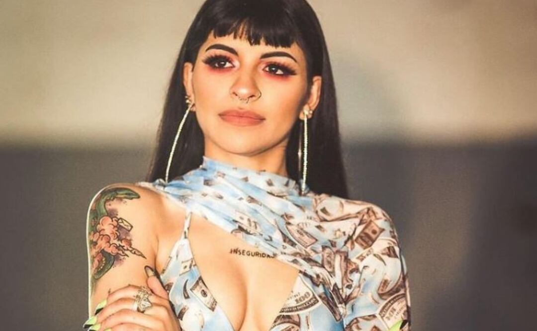 Cazzu reaparece con sensuales fotos y le vuelve a mover el tapete a hermano de Ángela Aguilar 