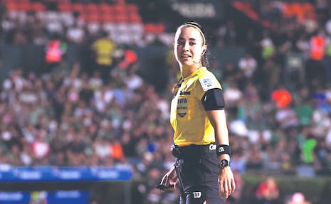 ¿Qué respondió la arbitra Katia Itzel sobre la polémica con Sergio Bueno, entrenador del Mazatlán? 