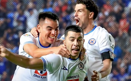 Cruz Azul remonta y con goliza, vence a Necaxa
