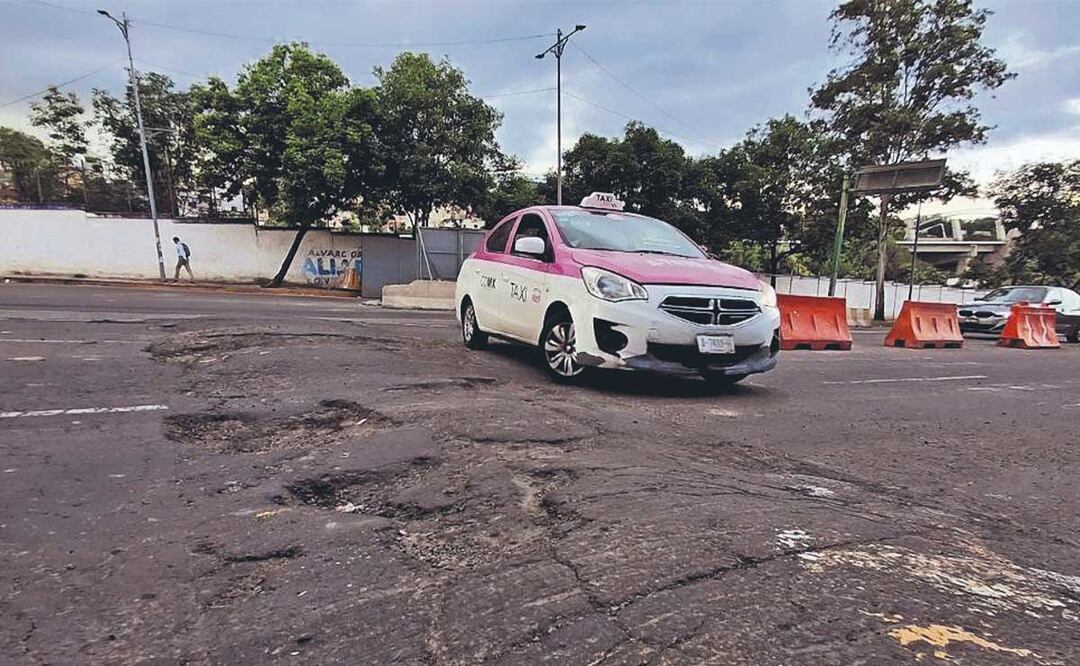 Baches se convierten en un verdadero martirio para vecinos de la Álvaro Obregón