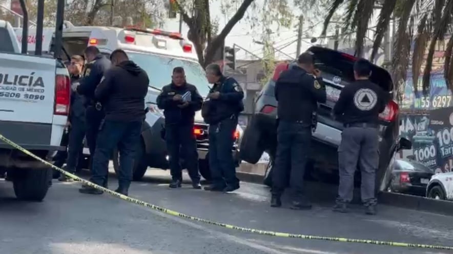 Balacera en Iztacalco deja un muerto y una mujer herida tras persecución en Río Churubusco