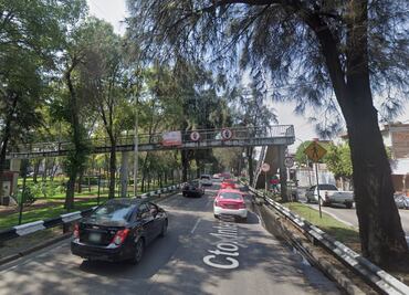 Mujer cae de un puente peatonal tras discutir con su pareja, en la Cuauhtémoc