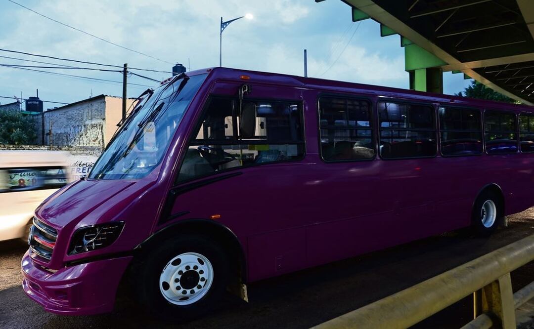 Chava en moto pierde la vida al ser embestida cuando esquivaba baches, en CDMX