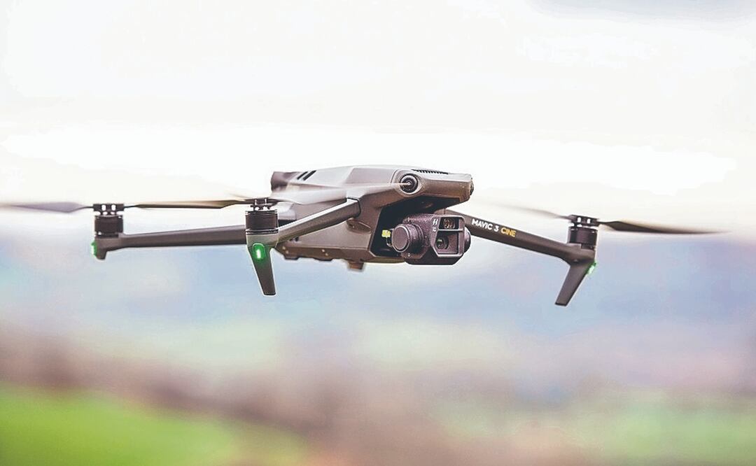 Crean dron asesino que memoriza el rostro de su objetivo y lo persigue, en EU