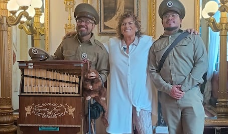 Denisse de Kalafe lleva "Señora, señora" a los organilleros, ¿listos para dedicarla este 10 de mayo?