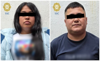 ¡Con las manos en la harina! Detienen a dos personas con un arsenal y dosis de posibles narcóticos
