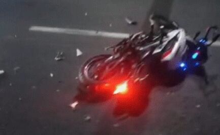 Por esquivar un perro, motociclista muere aplastado por un camión en el México-Texcoco