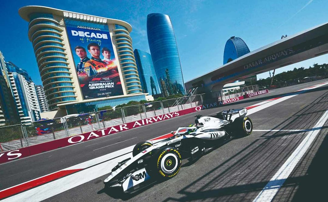 Checo Pérez celebrará su participación número 300 en un Gran Premio de Fórmula Uno con un Show Run sobre Paseo de la Reforma. Foto: (AFP)