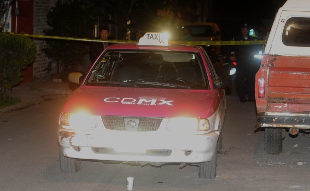 Pelea entre taxista y biker termina con uno volando y estrellado en el pavimento, en la GAM