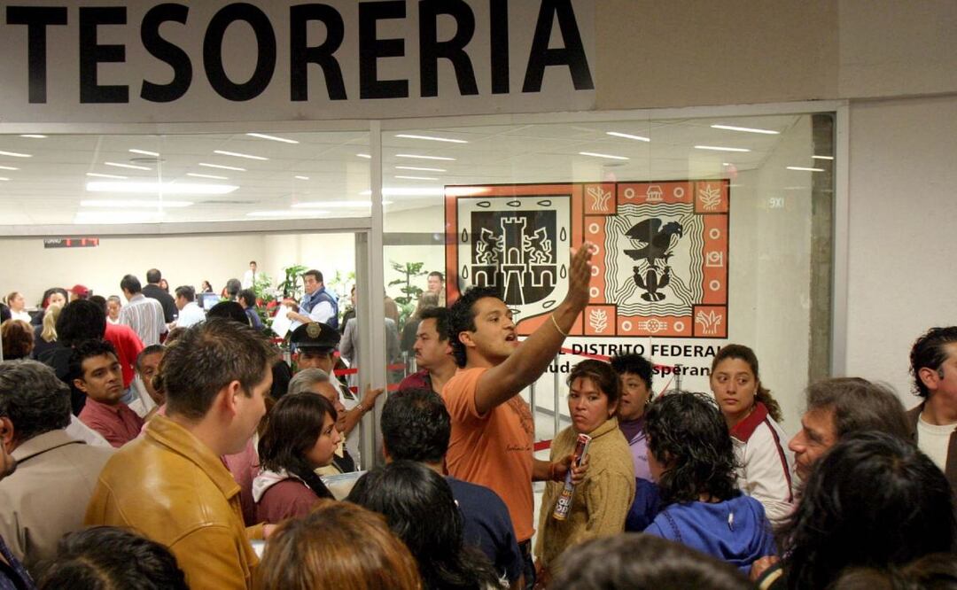 “Cibercoyotes” ofrecen licencia permanente sin fila y sin examen 