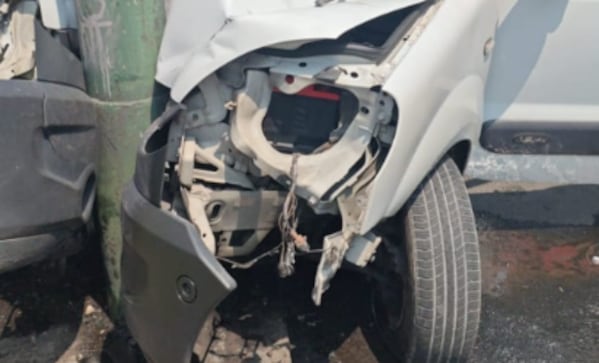 Choque en Periférico Oriente deja un muerto y un herido grave, en Iztapalapa