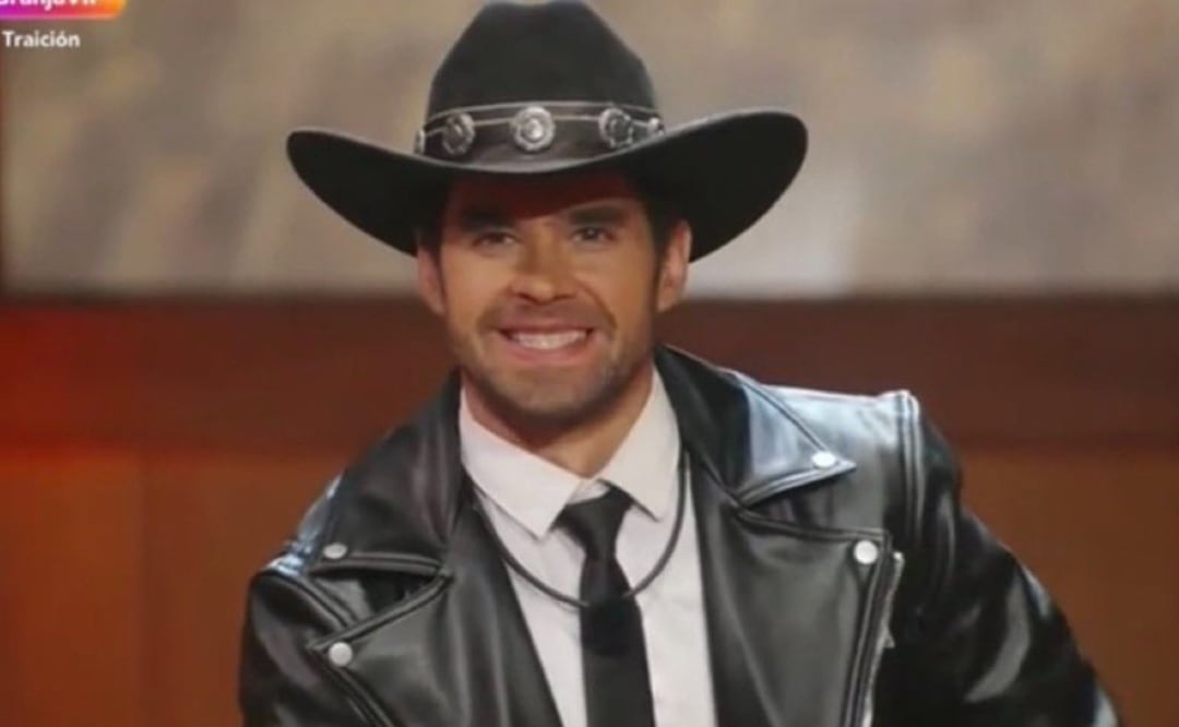 Eleazar Gómez acusado de abrir la puerta de los baños en La Granja VIP. Foto: (Redes Sociales)