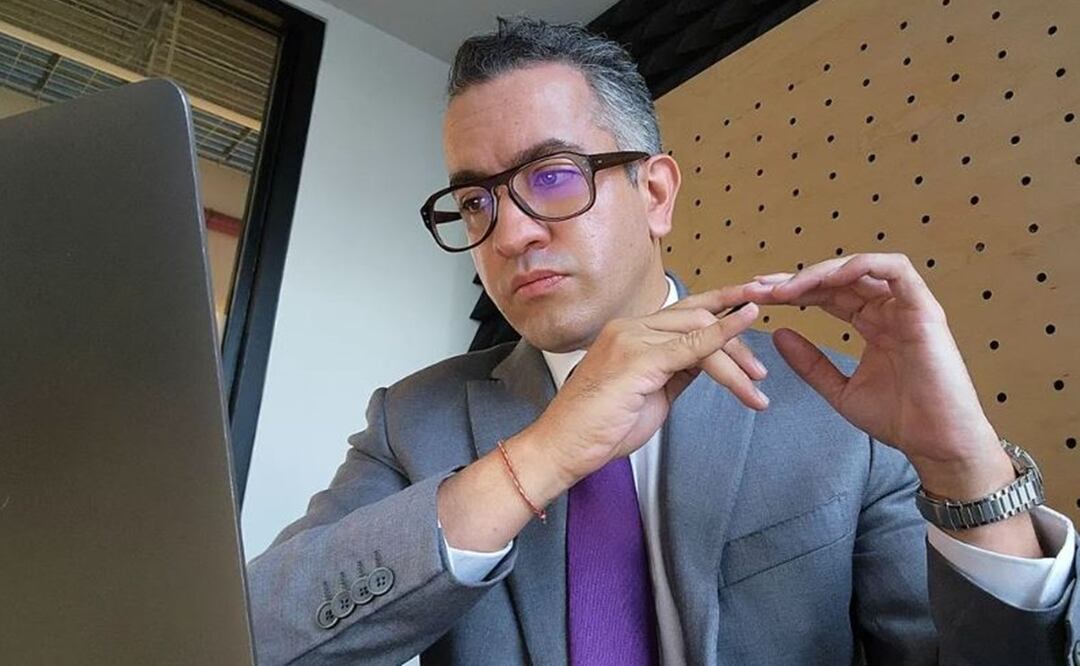 Urge renovación en Radio Fórmula, Chumel Torres podría ser el sucesor de voces icónicas