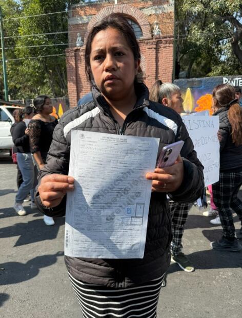 Mujer hallada muerta en el Panteón Cuautepec fue asesinada, familiares exigen justicia. Foto: (Especial)