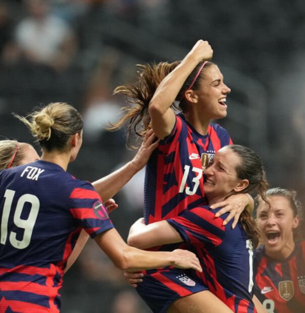 alex_morgan-campeona_del_mundo.png