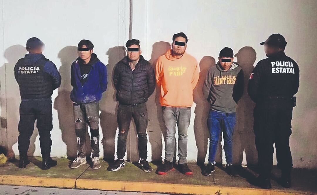 Por andar de mion, un hombre desata persecución y atoran a sus cuates con drogas y armas