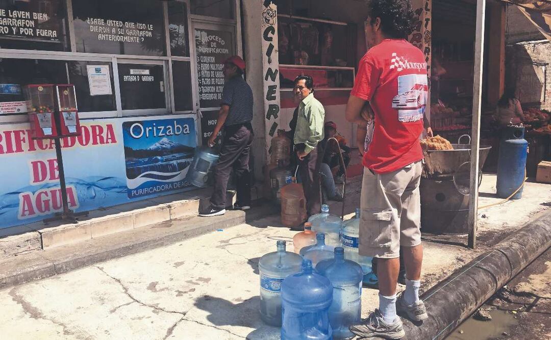 Purificadoras de agua en Ecatepec están en crisis. Foto: (Emilio Fernández. El Gráfico)