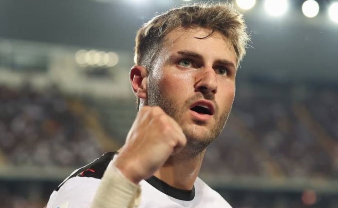 Foto: Instagram (Santiago Gimenez no jugará contra el Inter de Milan este domingo )