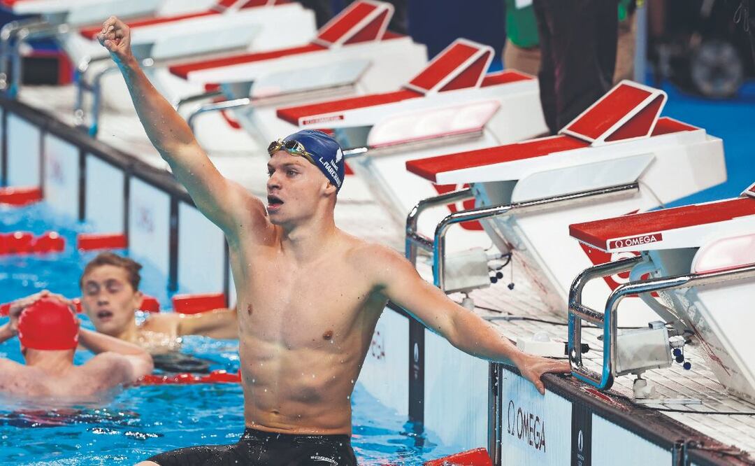 León Marchand el nadador francés rompe el récord de Michael Phelps