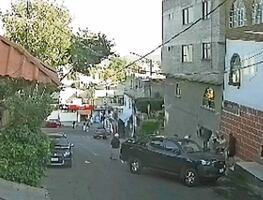 Ocho hombres lo acorralan y lo ejecutan a tiros frente a su esposa, en Tlalpan