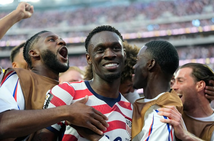 Estados Unidos derrota a Australia y se adueña del Grupo D del Mundial 2026
