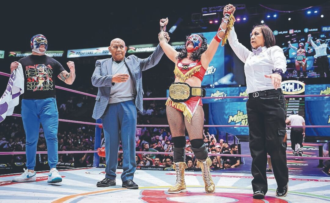 India Sioux defiende su Campeonato Nacional Femenil ante Kira en la Arena México