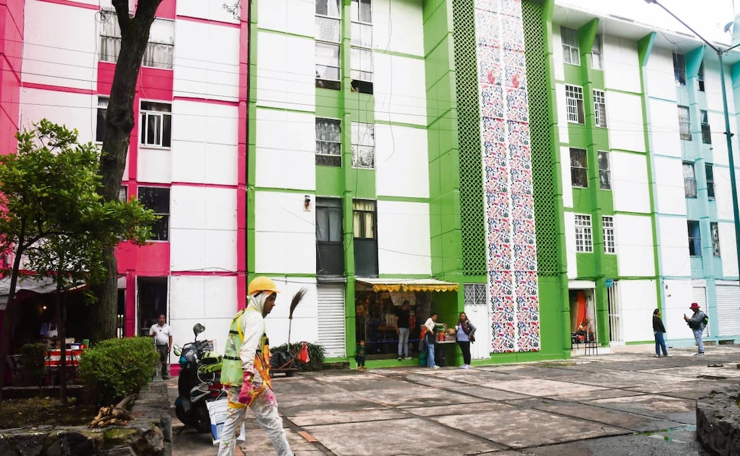 El programa "Otoch" para el mejoramiento de unidades habitacionales inició en la unidad Infonavit Iztacalco. Foto: CUARTOSCURO.COM