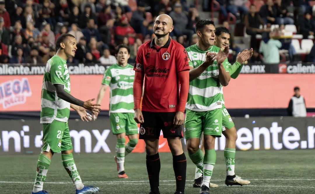 Tijuana deja escapar la victoria ante Santos y sufre rechazo de su afición