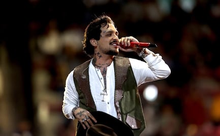 Christian Nodal presenta "Quién + como yo" en medio de disputa legal con Universal Music ¿estuvo Ángela?