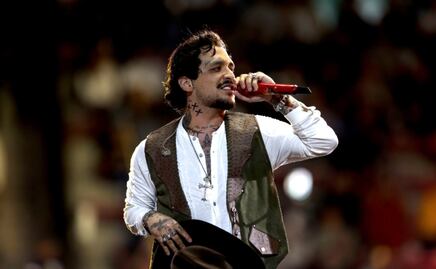 Christian Nodal presenta "Quién + como yo" en medio de disputa legal con Universal Music ¿estuvo Ángela?